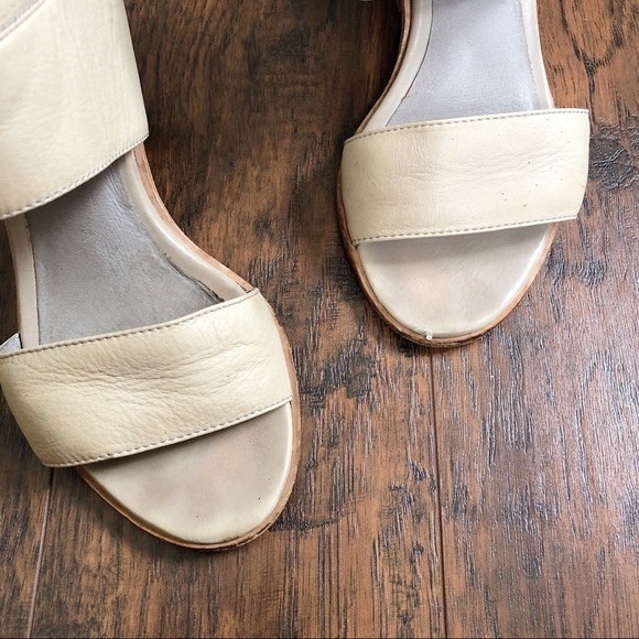 Eileen Fisher • Arts Ankle-Cuff Sandal stone beige wrap heel washed leather - Picture 4 of 15
